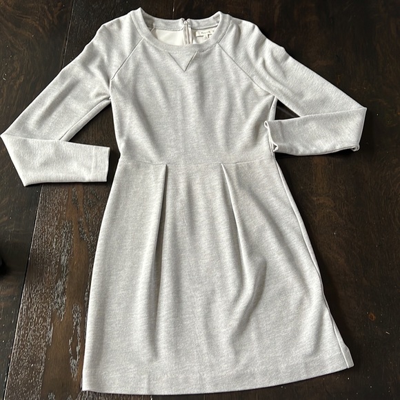 Adorable Madewell gray pleated long sleeve dress - Picture 1 of 5